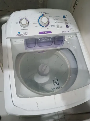 Máquina de lavar Electrolux 8,5 litros quebrada