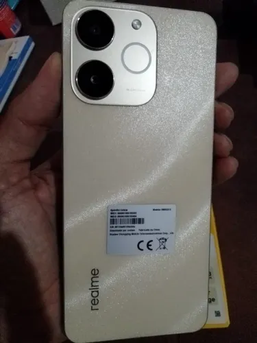 Realme Note 70