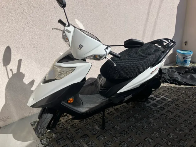 Scooter Lindy 125