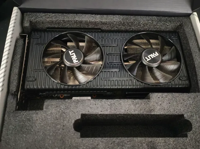 Placa de vídeo RTX3050 8GB palit zerada. 