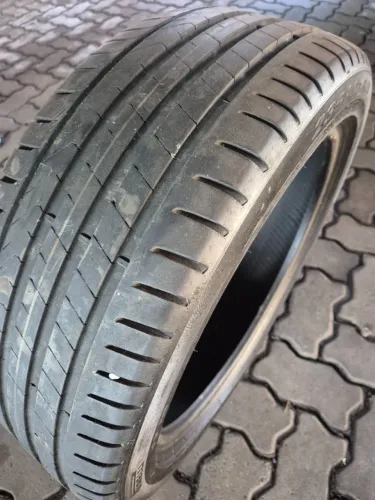 4 Pneus 235/45/19 Pirelli Scorpion seminovo