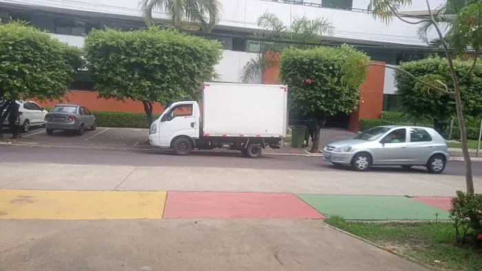 Kia bongô para agregar em impresa já com m motorista