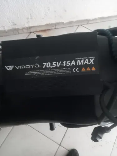 Carregador de moto eletrica
