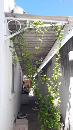 Vendo um toldo de metal