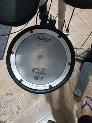 Bateria eletrônica roland