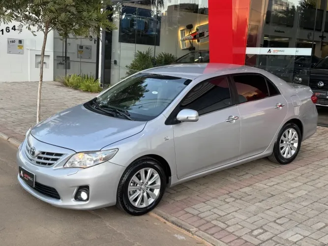 Toyota Corolla Altis 2.0 Flex 16V Aut. 2012