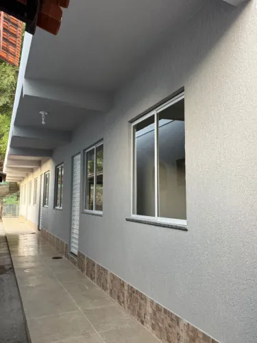 ALUGA CASAS DE 1 QUARTO NO COLUBANDE EM CONDOMINIO