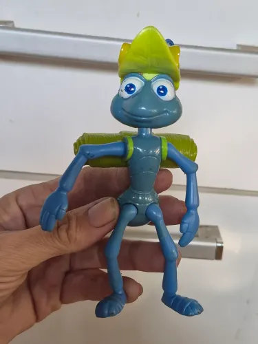 Boneco articulado do Flik, o protagonista do filme "Vida de Inseto" da Disney/Pixar