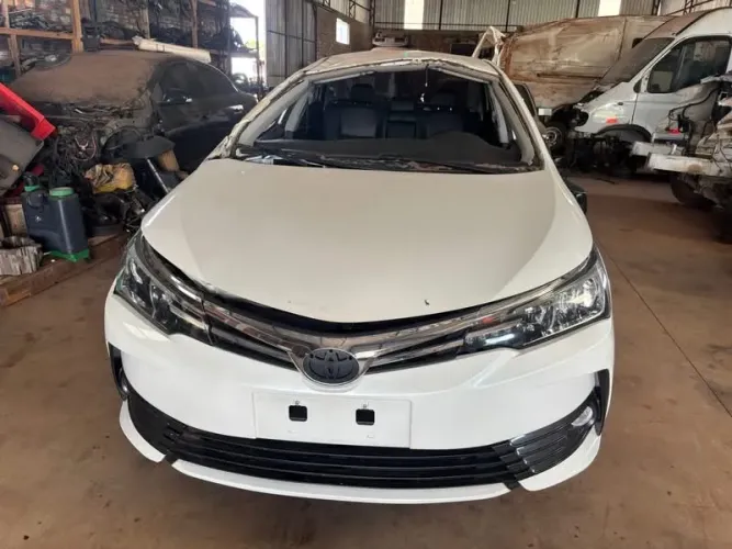 Sucata do Toyota Corolla 2018/19 para retirar peças