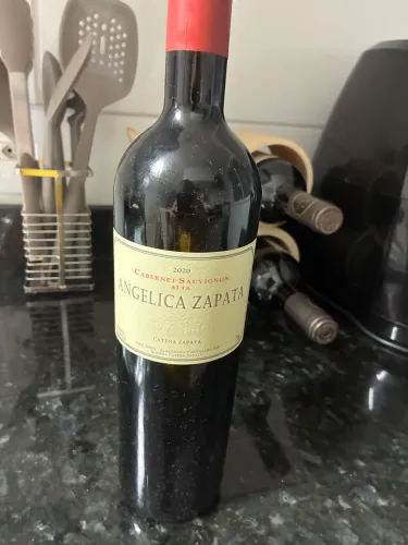 Vinho Angélica zapata 2020