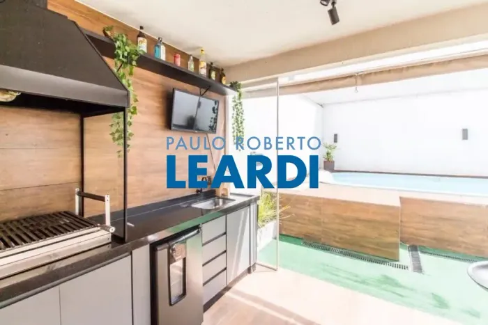 CASA EM CONDOMÍNIO - TAMBORÉ - SP