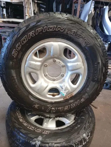 Estepe Com Pneu Chevrolet S10 Aro 16 Original 