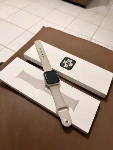 Apple Watch SE 2024