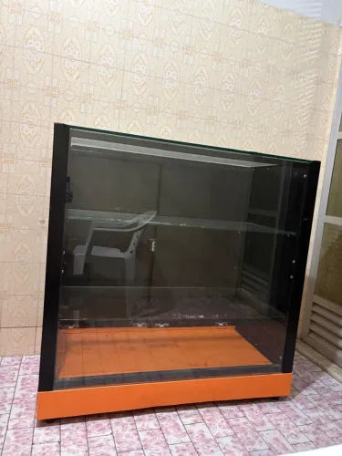 Balcão Expositor com Porta