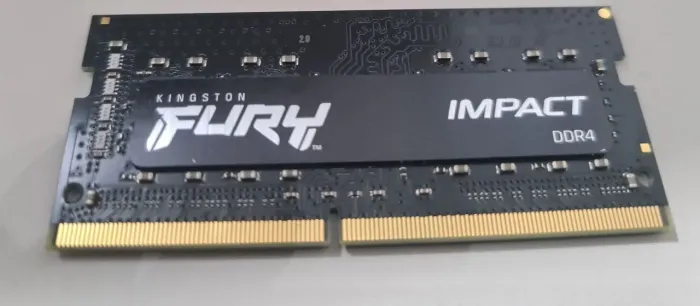 Memoria RAM DDR4 de Notebook Kingston FURY Impact de 8GB 3200mhz