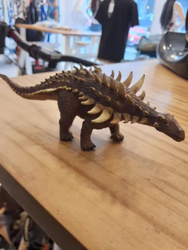 Figura dinossauro Polacanthus 14cm procon/collecta 2008
