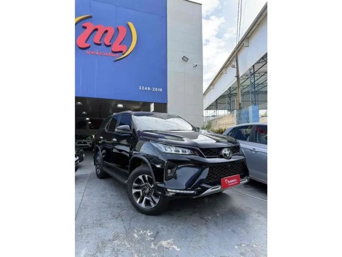 Toyota Hilux SW4 Diamond 2.8 TB 4X4 Die. Aut. 2025