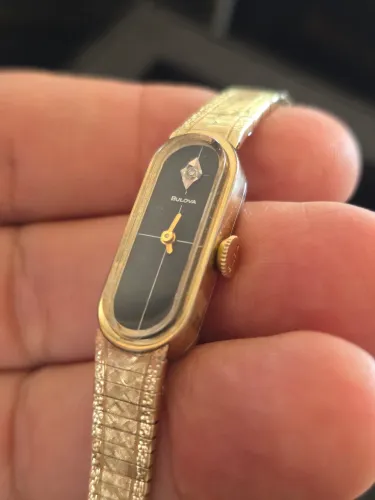 Bulova Feminino com diamante original relógio suíço caixa cocktail em plaquê de ouro 10k