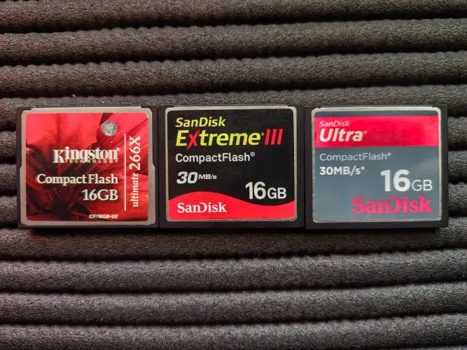 Cartão de Memória CF para Câmeras DSLR
