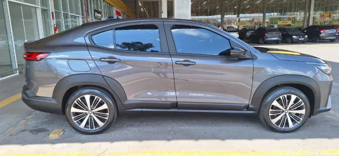 Fiat Fastback 1.0 200 Turbo Flex AUT 2026