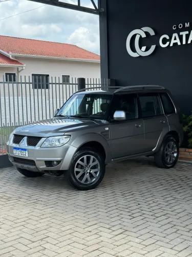 Mitsubishi Pajero TR4 2.0 Flex 16V 4X2 Mec. 2013