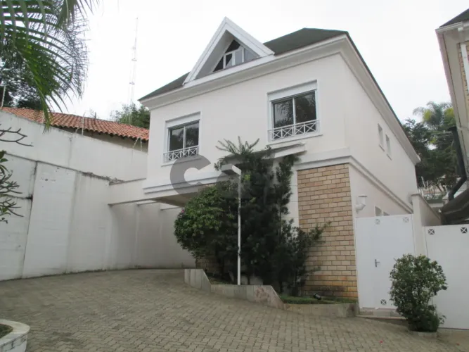 Casa de Condomínio - 4 Dormitórios (2 Suítes) à Venda no Jardim Petrópolis - São Paulo/SP