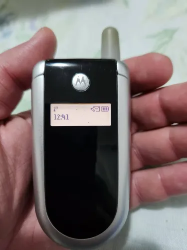 Motorola v180