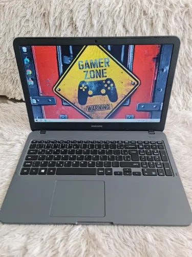 NOTEBOOK SAMSUNG ESSENTIALS E20 CELERON QUADCORE 4GB DE RAM DDR4 HD500GB ELA 15.6 NOVINHO