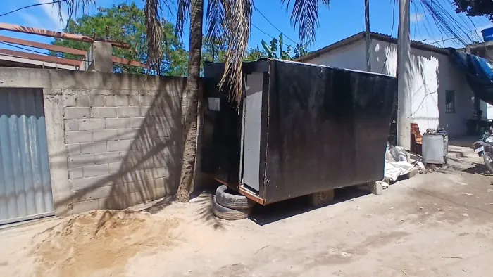 Trailer + freezer 2 tampas