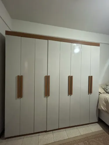 Guarda-roupa casal 06 portas