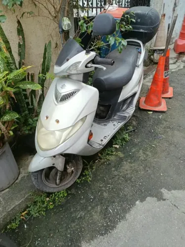 Suzuki Burgman 125 2009 - Para Mecânico ou Peças - Não Funciona