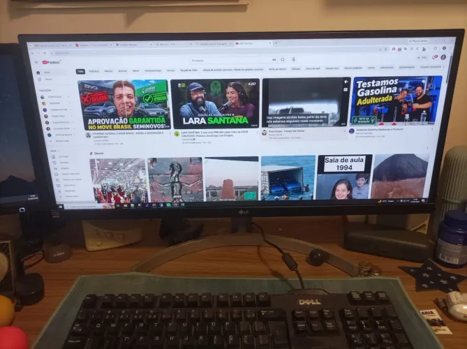 Monitor LG UltraWide 29" IPS Full HD (Modelo 29WK600-W) - Ótimo Estado