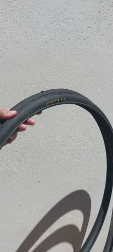 Pneu PIRELLI-Tornado Alfa 700x25- NOVO, nunca foi usado!!!