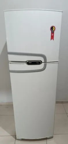 Geladeira Consul duplex Frosfree zerada cuida!