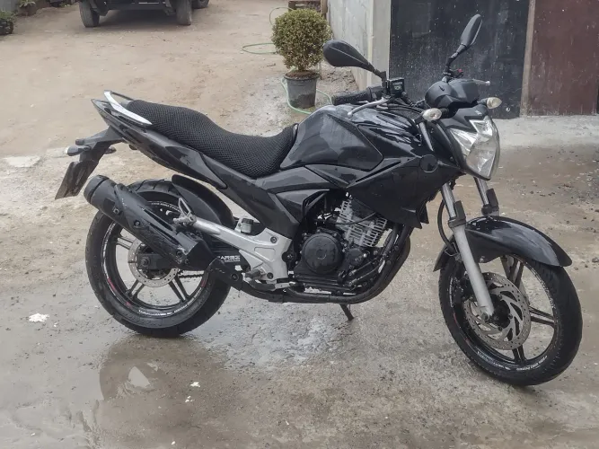Fazer 250