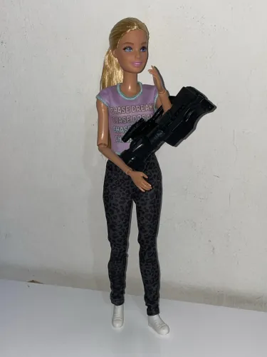 Boneca Barbie mattel articulada câmera girl