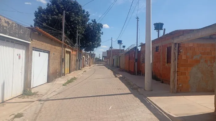 Vendo casa no sol nascente trecho 3