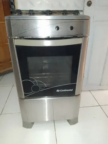 Vendo fogão quatro bocas ,de aço com poucas avarias