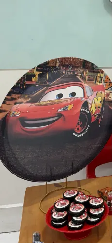 Mini Arco/Painel de Festa de Mesa com capa relâmpago Mcqueen
