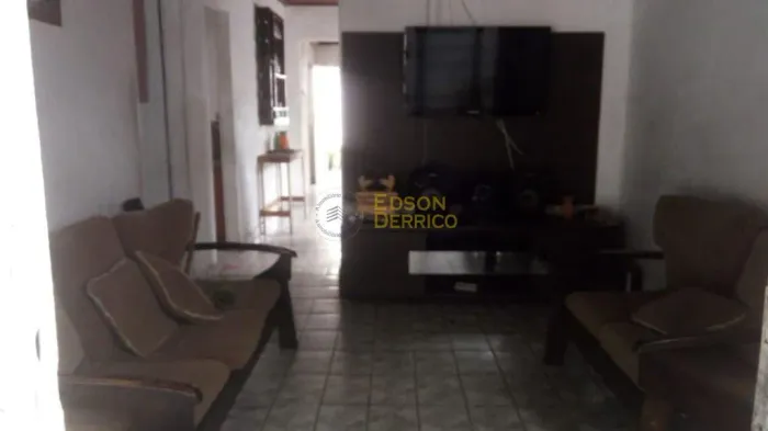 Casa à venda, 540 m² por R$ 700.000,00 - Crispim - Pindamonhangaba/SP