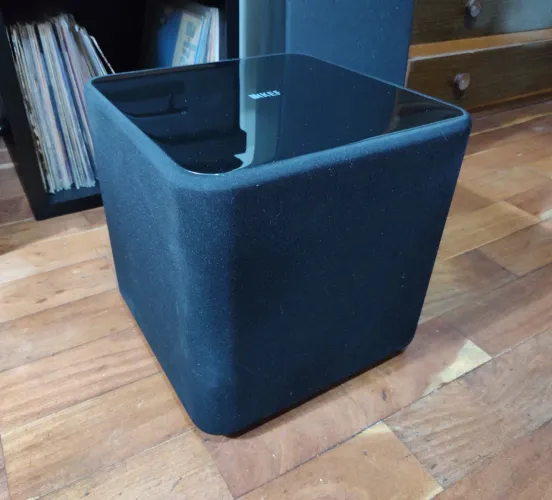 Subwoofer ativo HIGH END KEF Kube 2
