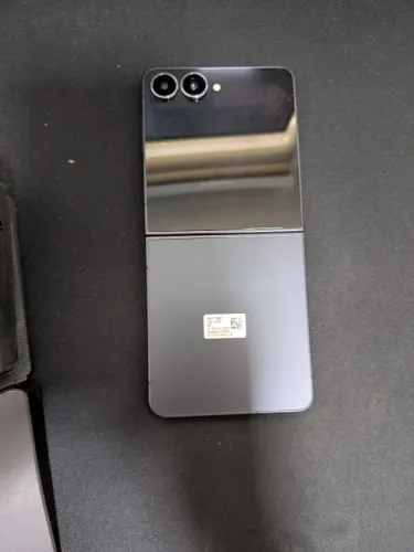 Galaxy Z Flip 7 256GB na garantia