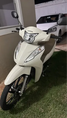 Biz 125 2023 única dona