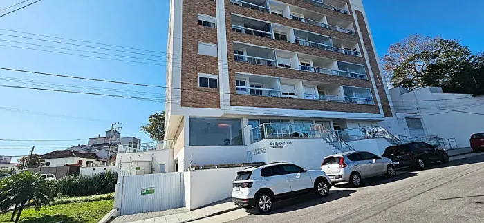 Loja a venda no Estreito, Florianópolis com 86,31 m² de área privativa.