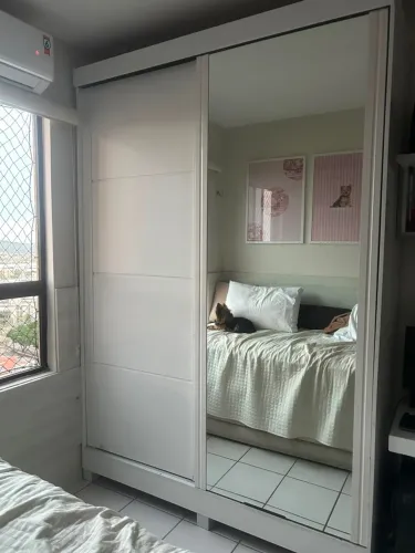 Guarda roupa 1 ano de uso