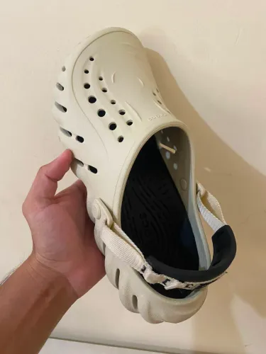 crocs