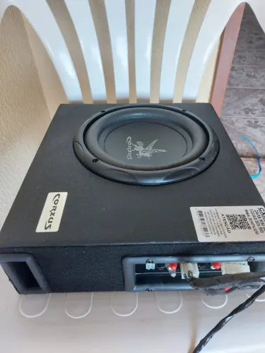 SUBWOOFER CORZUS 350W CAIXA AMPLIFICADA (ATIVA) SLIM MODELO CXS 303 = 8 POLEGADAS 3 CANAIS