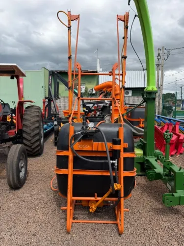 Pulverizador Jacto 600 litros PJ