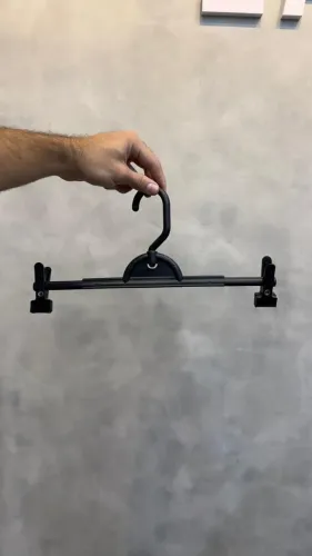 Cabide Reforçado Preto De Presilha VR-25/ AT-18
