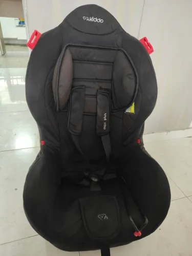 Cadeirinha de criança para automóveis kiddo